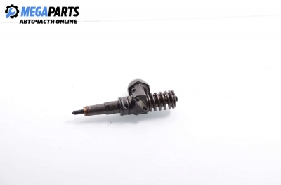 Diesel fuel injector for Skoda Octavia (1Z) 1.9 TDI, 105 hp, hatchback, 2009